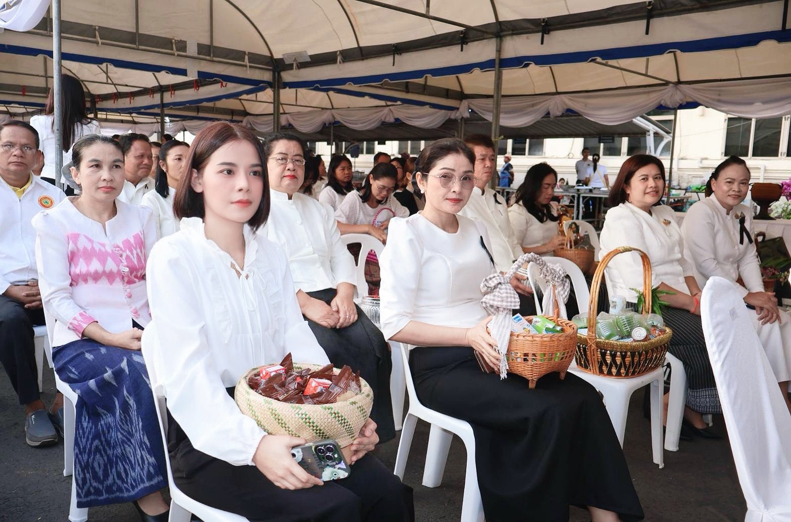 title - ส.ป.ก.ยโสธร ร่วมพิธีทำบุญตักบาตร  ณ ศาลากลางจังหวัดยโสธร เนื่องในโอกาสวันขึ้นปีใหม่ 2569 และกิจกรรมโครงการผู้ว่าฯ พาเติมบุญ หนุนนำวิถีพุทธ